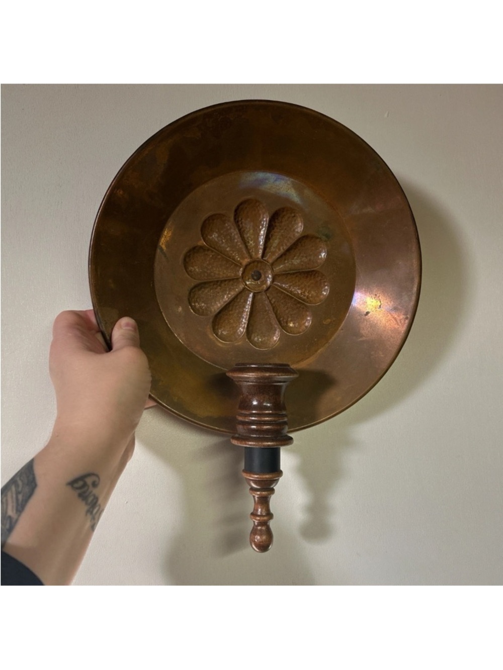 Vintage Brass Wood Wall Reflector Sconce Embossed Flower Candlestick Holder